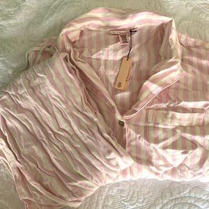 Victoria secret pajama set
